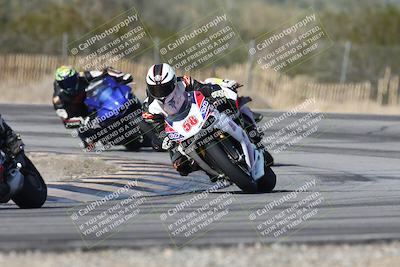 media/Dec-01-2025-Moto Forza (Mon) [[2daa91e15f]]/1-Advanced Group/Session 3 (Turn 3)/